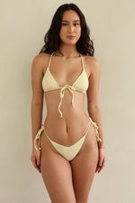 Camryn — 5'8", 32B, S top | S bottom.