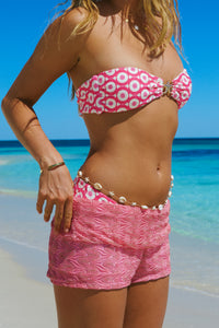 Poppy is 5'6" wearing XS.