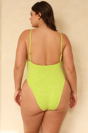 Hannah is 5'10" wearing XL.