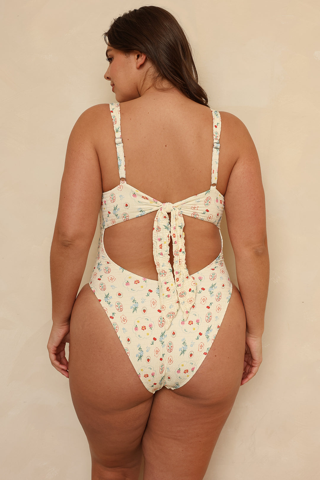 Fleur One Piece