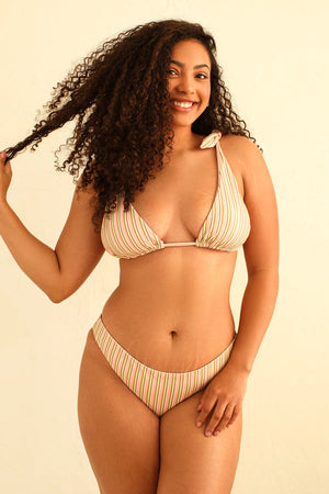 Arriana is 5'9" wearing Size XL.