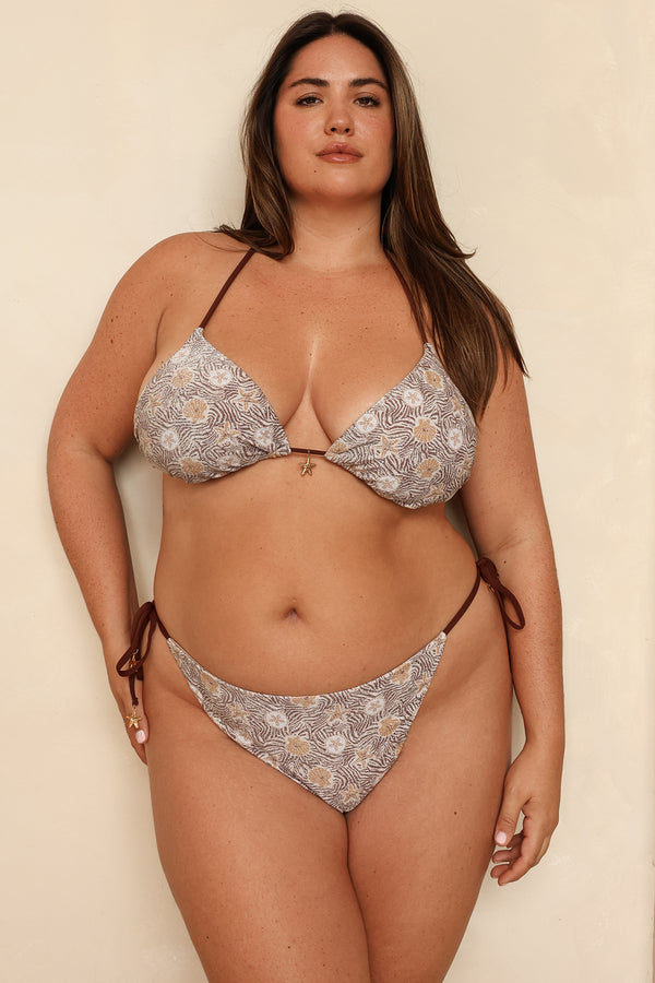 Studio Model – extra view