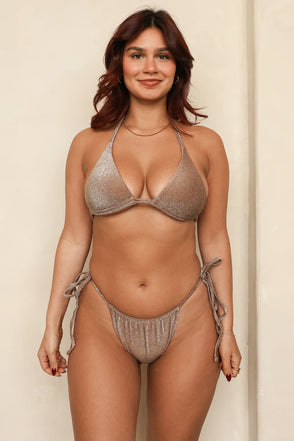 Studio Model – extra view