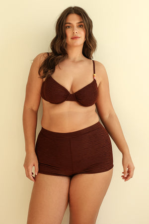 Hannah is 5'10" wearing XL.