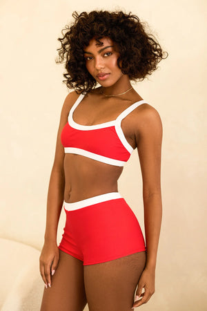 Timani is 5'8.5" wearing S.