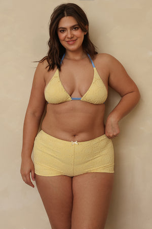 Hannah is 5'10" wearing XL.