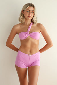 Kendall is 5'10" wearing S.