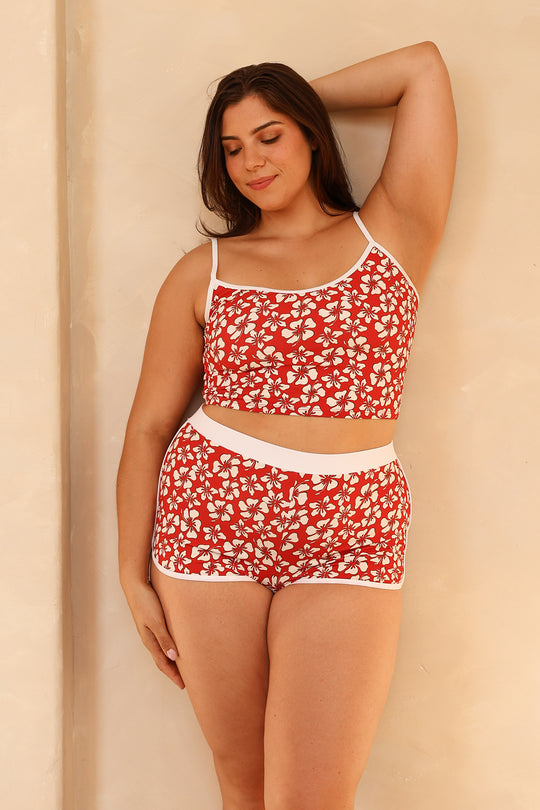 Juliana is 5'10" wearing XL.