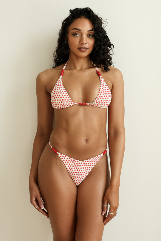 Lauryn is 5'8" wearing S.