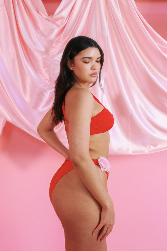 Breanna is 5'9" wearing L.