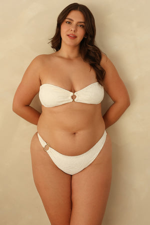 Hannah is 5'10" wearing XL.