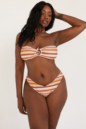 Ketara is 5'10" wearing XL.
