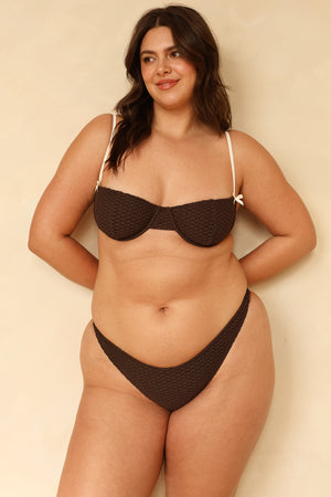 Hannah is 5'10" wearing XL.