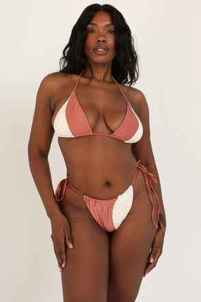 Studio Model – extra view