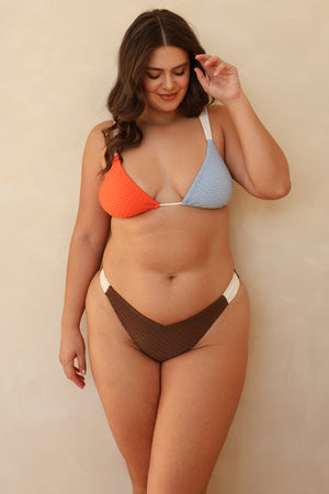 Hannah is 5'10" wearing XL.