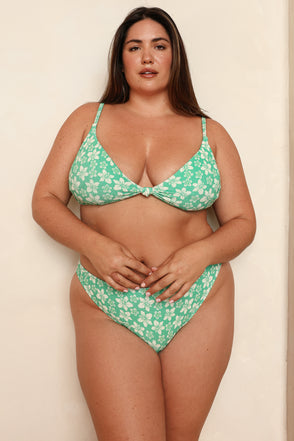 Studio Model – extra view