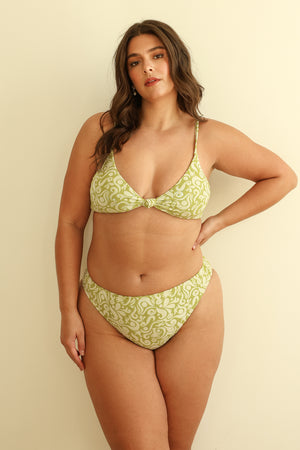 Hannah is 5'10" wearing XL.
