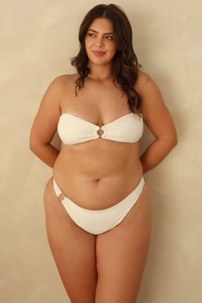 Studio Model – extra view