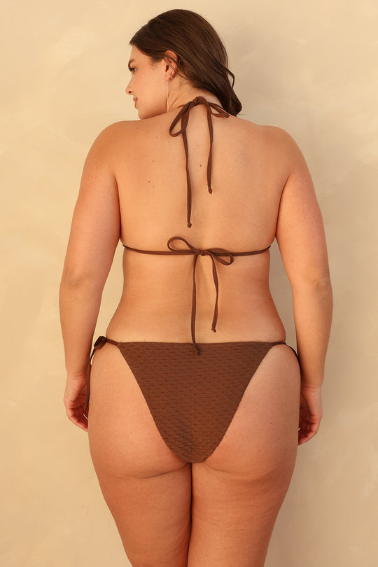 Hannah is 5'10" wearing XL.