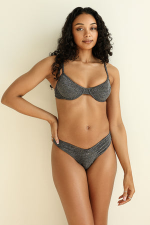 Lauryn is 5'8" wearing S.