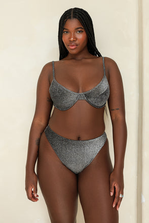 Studio Model – extra view