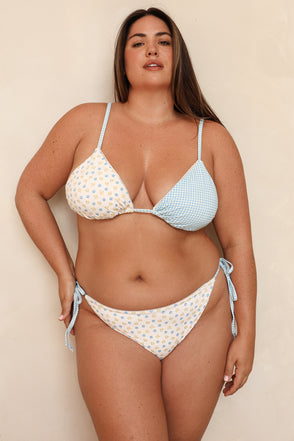 Studio Model – extra view