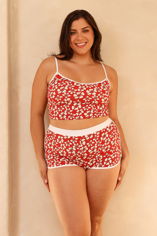 Juliana is 5'10" wearing XL.