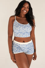 Ketara — 5'10", 38D, XL top | XL bottom.