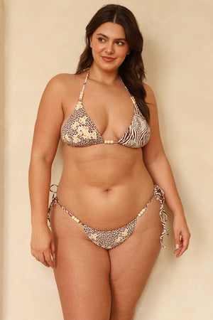 Hannah is 5’10" wearing XL.