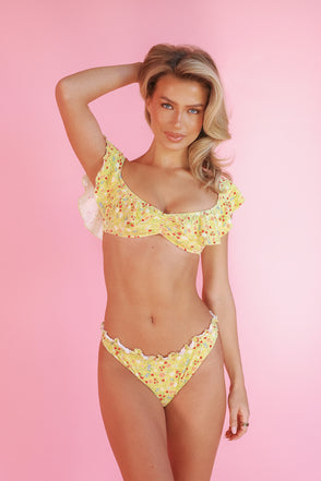 Studio Model – extra view