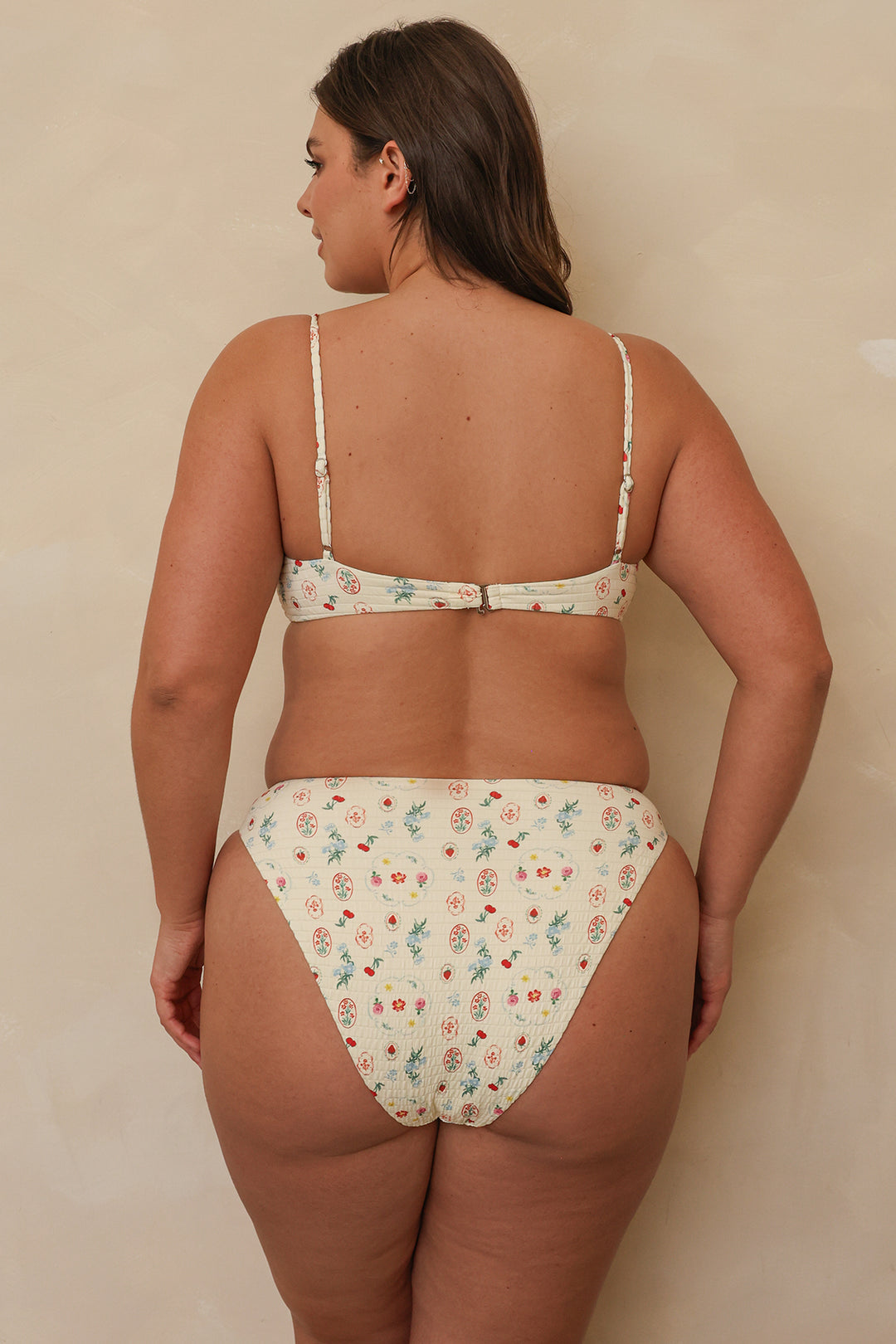 Chica Underwire Bikini Top