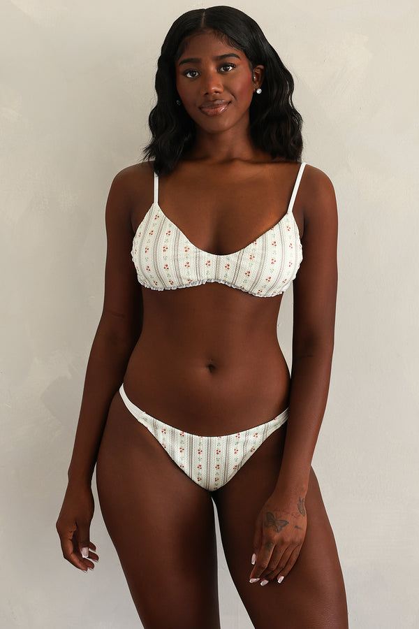 Studio Model – extra view