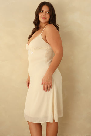 Hannah is 5'10" wearing XL.
