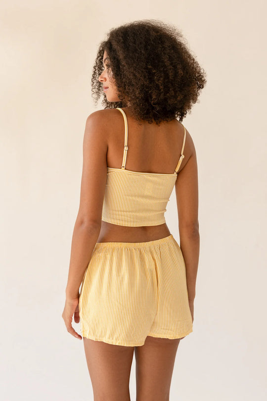 Birta is 5'9.5" wearing S.