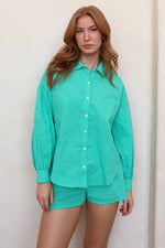 Cinzia — 5'10", 32B, S top | S bottom.