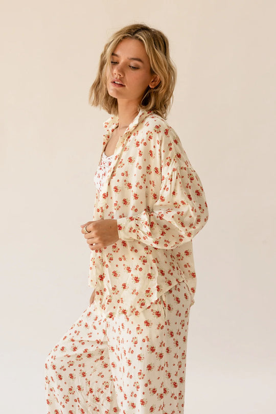 Allie is 5'9" wearing S.