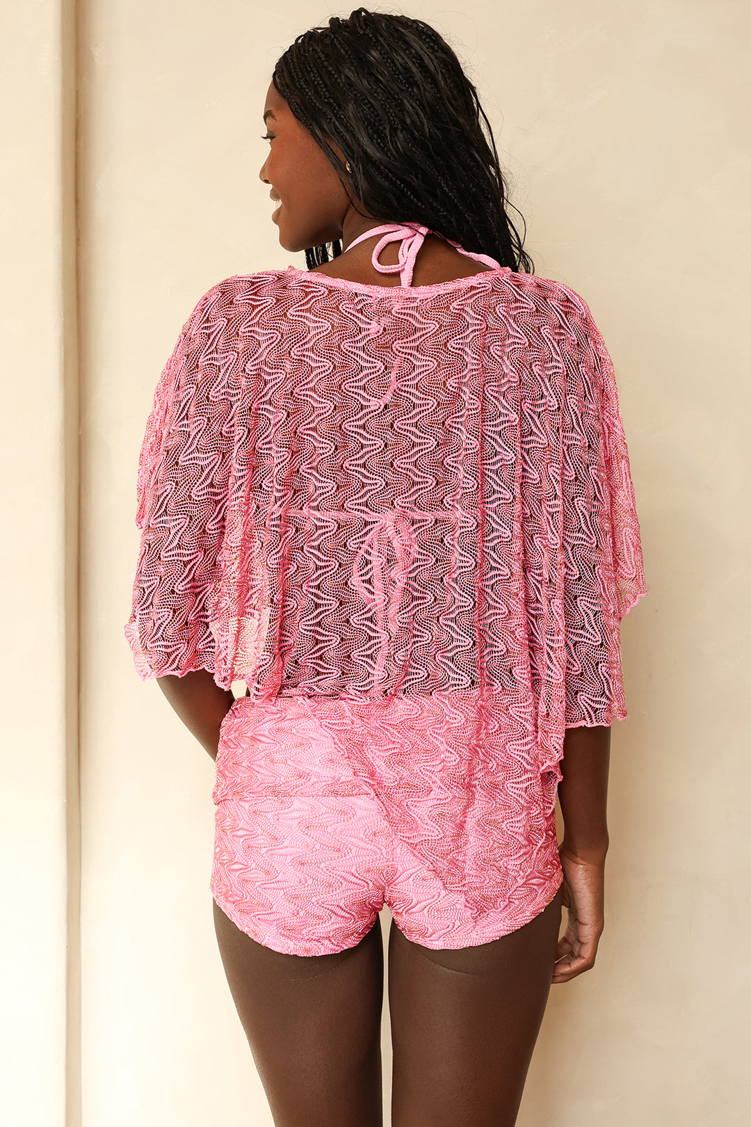 Taylor Roberts is 5'10" wearing M.