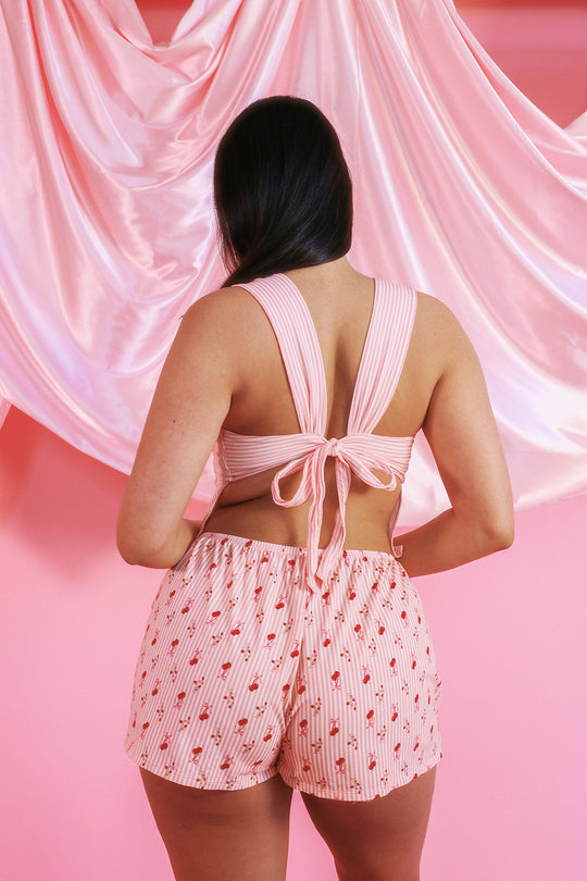 Breanna is 5'9" wearing L.