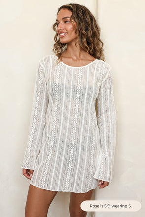 Rose is 5’5" wearing S.