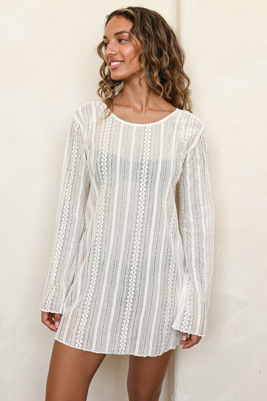 Rose is 5’5" wearing S.