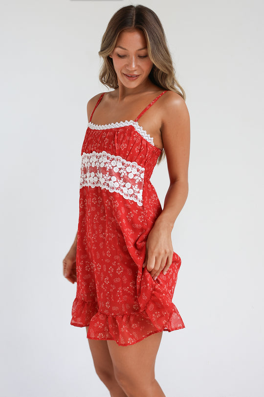 Bre is 5'7" wearing M.