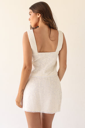 Lauren M. is 5'8" wearing S.