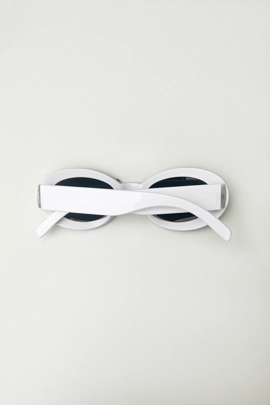 DD96496-WHT scarlett sunnies white 3 dippin' daisy's