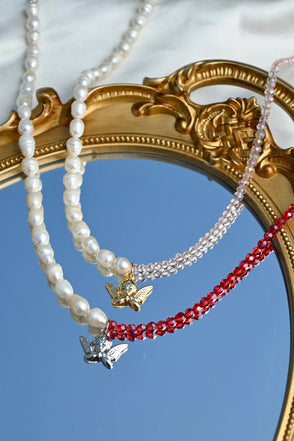 DDBJCN-RED silver cherub necklace red 2 dippin' daisy's