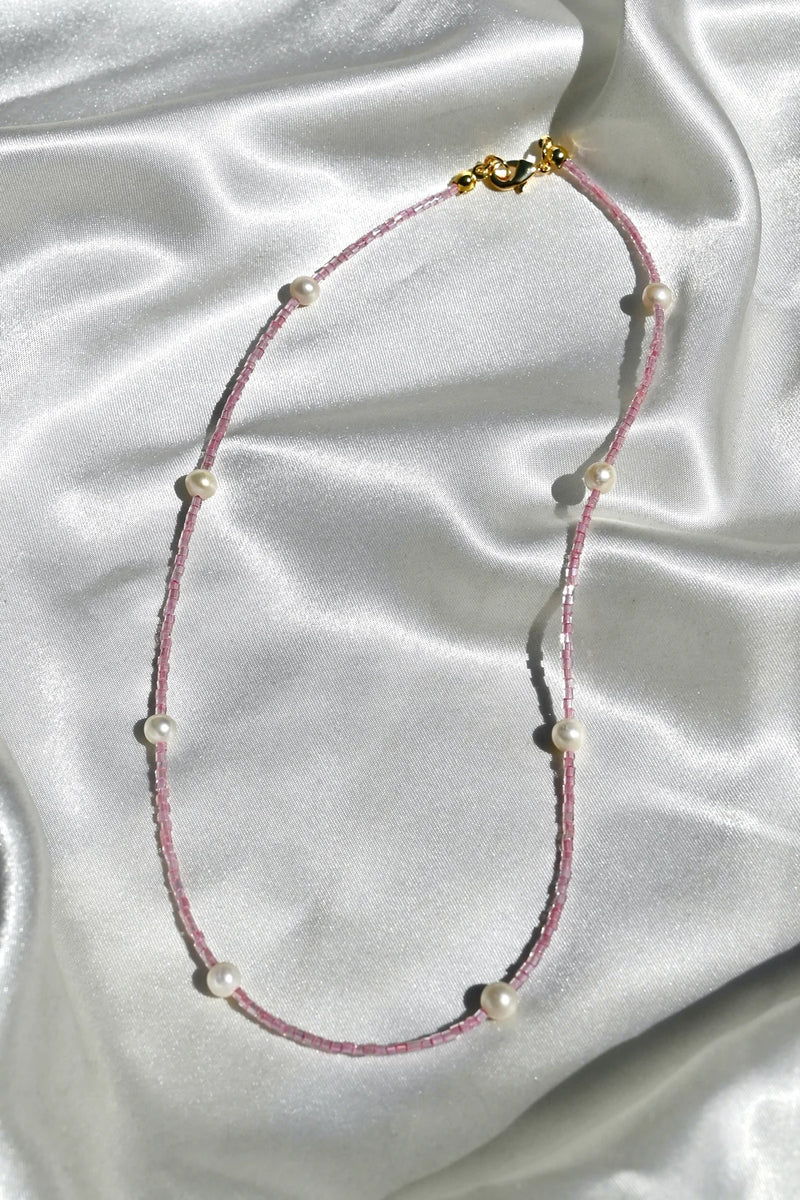DDBJSBPN-PNK dainty beaded necklace pink 3 dippin' daisy's