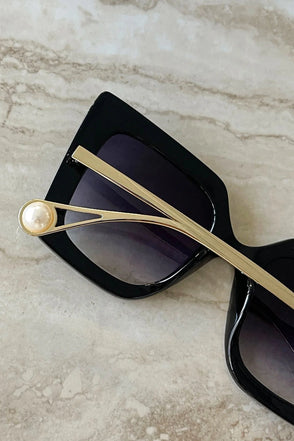 DS377-BLK snowed-in sunnies black 3 dippin' daisy's