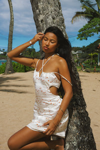 Nisha is 5'5" wearing S.