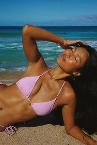 Nisha is 5'5" wearing S.