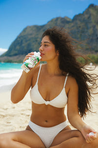 Alexa is 5'9" wearing M.