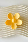 DQ-H0002-YLLW oopsy daisy hair claw clip yellow 1 dippin` daisy`s